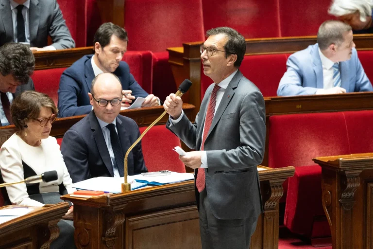 Le 1er Mai : Victoire temporaire ou recul stratégique ?