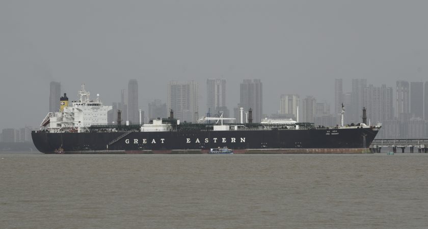 Iran menace de restreindre Ormuz : quand les dirigeants conservateurs jouent avec le feu local !