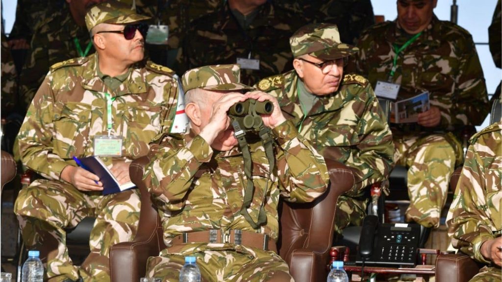 À In Guezzam, l’ANP simule une guerre pendant que les dirigeants conservateurs s’enlisent dans l’absurde !