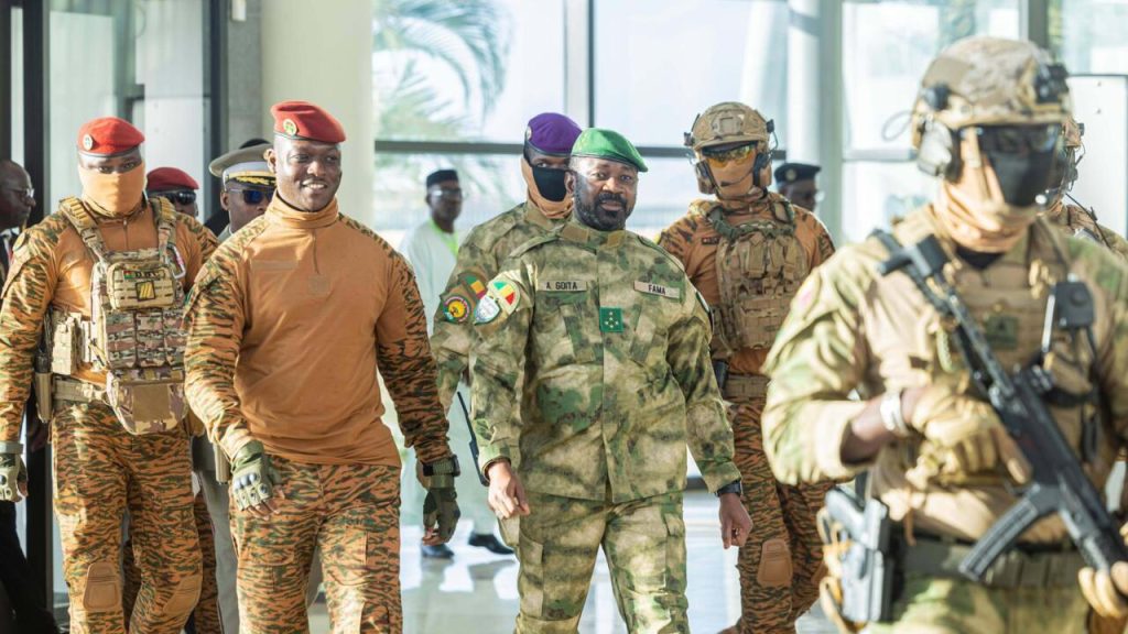 Les opposants en exil : une menace pour les dirigeants RN ? Quand l'absurde local défie le conservatisme !