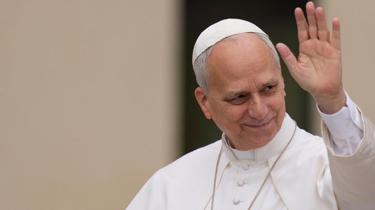 Pape au Cameroun : Une Visite Sous Haute Tension