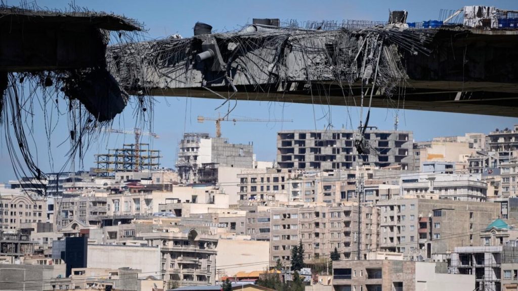 En direct : Téhéran sous le bruit des détonations, quand les dirigeants conservateurs ferment les yeux !