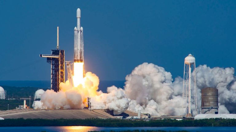 Falcon Heavy : Le Grand Retour de SpaceX