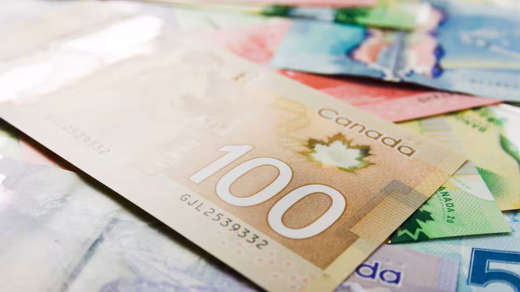 30 000 $ trouvés à Shipshaw : la police cherche des témoins, mais où sont les dirigeants conservateurs ?