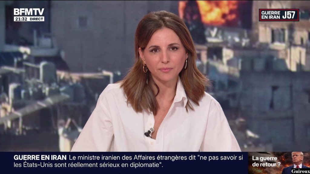 Alice Darfeuille présente une édition spéciale sur BFMTV sur la situation politique en France, le 25 avril 2026.