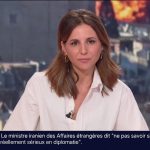 Alice Darfeuille présente une édition spéciale sur BFMTV sur la situation politique en France, le 25 avril 2026.