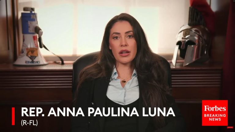 Anna Paulina Luna : Portrait d&rsquo;une Députée aux Controverses Multiples