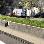 Un feu de poids lourd en cours sur l’A8 avant le péage d’Antibes, des ralentissements en direction du Var