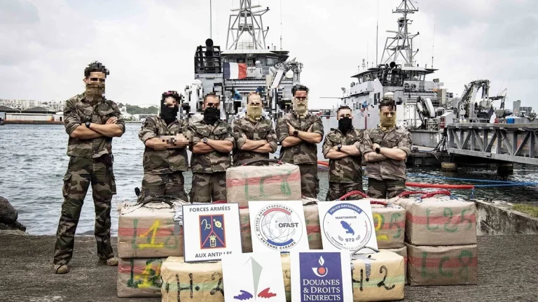 Bilan 2025 des douanes Antilles-Guyane : une lutte intensifiée contre les trafics de drogue, la fraude et la contrefaçon