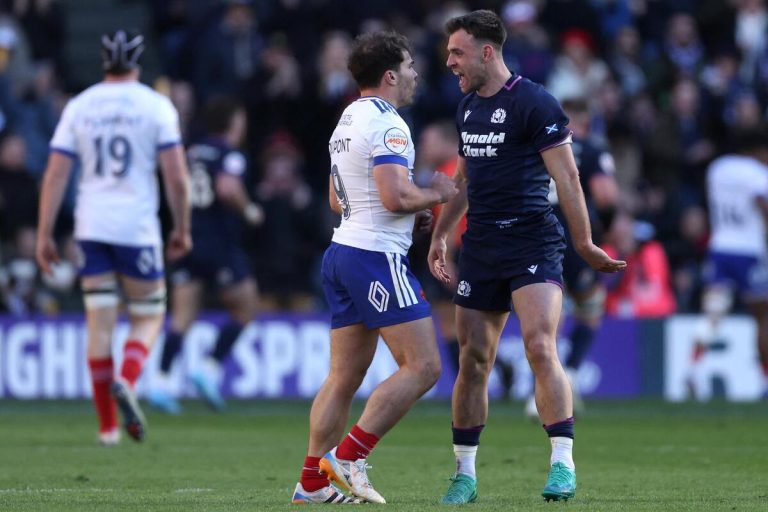 « Je n’ai pas de problème avec Antoine Dupont » : Ben White revient sur son geste polémique durant Écosse - France