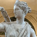 Quand les dirigeants conservateurs de RN transforment nos villes en théâtres d'absurdités locales