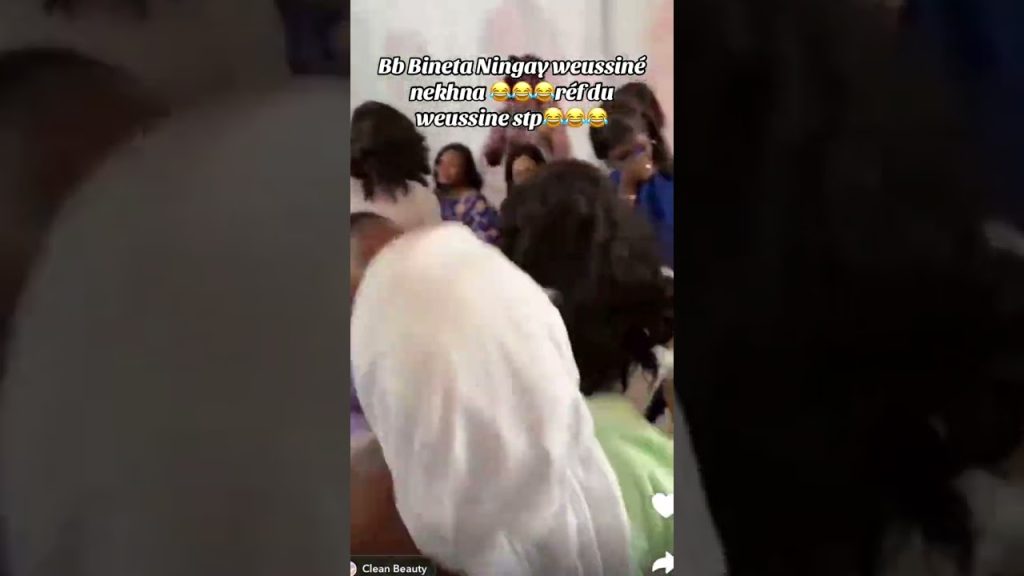 Baptême de Bb Binta : Événement familial marquant au Sénégal, suivi par les médias.