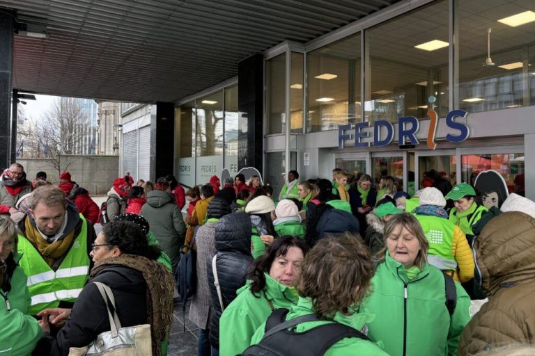 Aides-ménagères : entre serpillères et souffrances invisibles