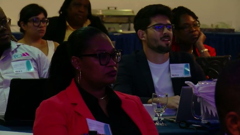 Belize lance un projet d'inondation côtière pour réduire les risques de tempêtes.