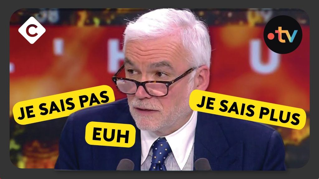 Bertrand Chameroy critique la chaîne CNEWS pour son traitement de l'information, le 21 avril 2026.