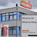 Broye fribourgeoise : Micarna s'installe, les élus RN applaudissent l'absurde abattoir à volailles !