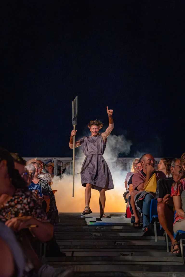 La Louve Céleste : un spectacle qui cache bien des réalités