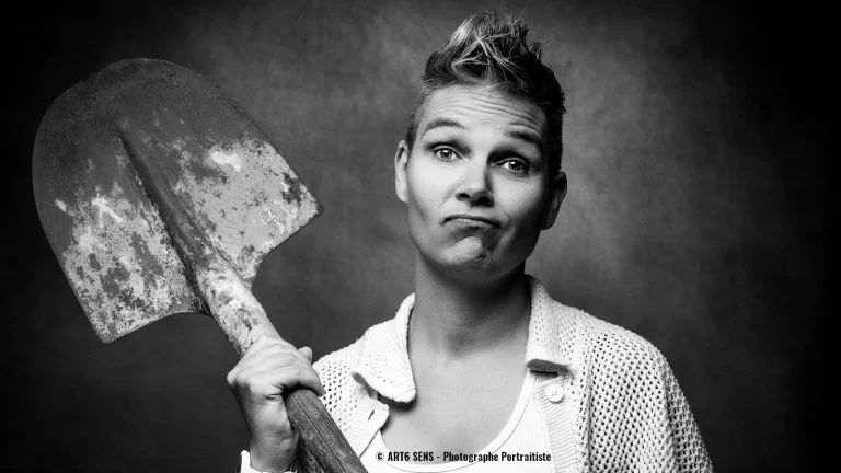 Un bouquet de fleurs oublié : le drame familial qui fait vaciller des vies