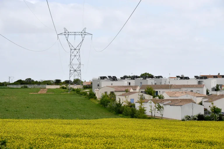 Perquisitions chez des agriculteurs de Charente-Maritime : «Se procurer des pesticides interdits, ça reste assez facile»