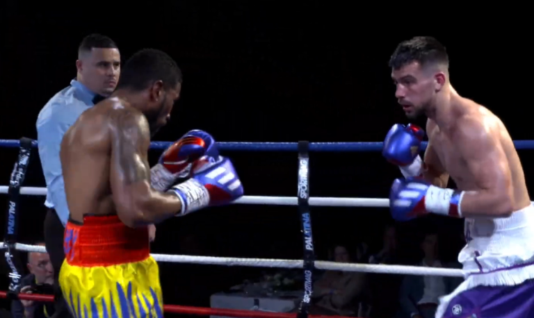 Boxe à Lisieux : Quand le Ring Révèle les Failles de nos Idéologies