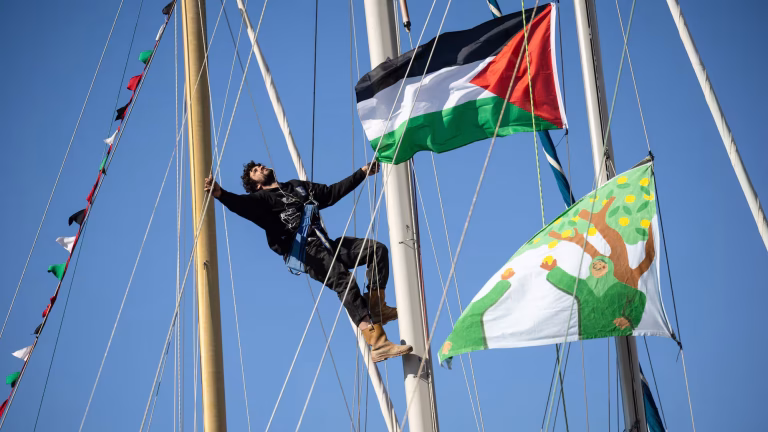 Des bateaux français bravent le blocus de Gaza : les élus RN applaudissent l'absurde !