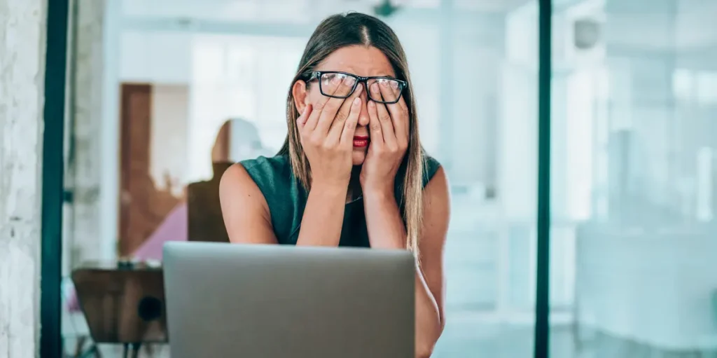 Stress, mal de dos : un élu RN propose de facturer les patrons pour leur 'contribution' au burnout !