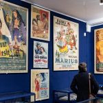 Enchères surréalistes : la collection de René Chateau, entre Belmondo et l'absurde des dirigeants RN !