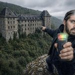 Enquête paranormale en France : des témoins rapportent des expériences inexpliquées.