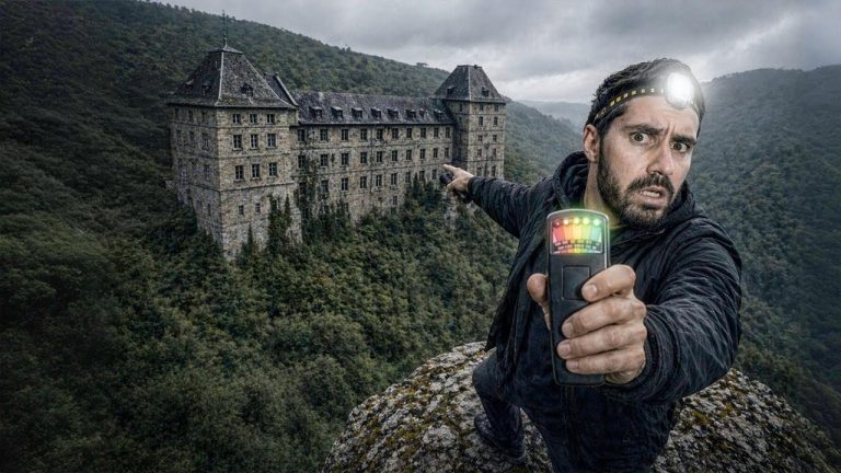 Enquête paranormale en France : des témoins rapportent des expériences inexpliquées.