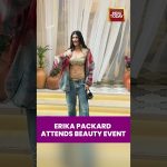 Erika Packard présente un nouveau look lors d'un événement beauté à Bollywood