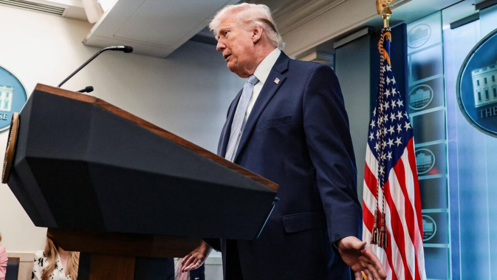 Trump menace de rayer l'Iran de la carte : les dirigeants RN applaudissent l'absurde à l'échelle locale !