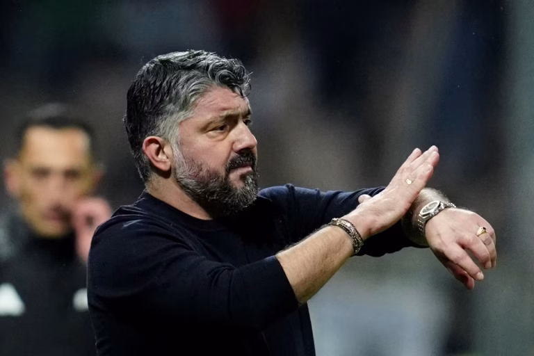 Gattuso jette l'éponge : l'Italie déroute et les dirigeants RN applaudissent l'absurde !