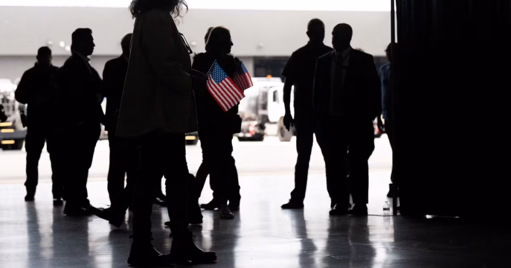 « Génocide blanc » : un an après, les Afrikaners face à l'absurde des dirigeants RN et leurs promesses creuses.