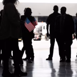 « Génocide blanc » : un an après, les Afrikaners face à l'absurde des dirigeants RN et leurs promesses creuses.