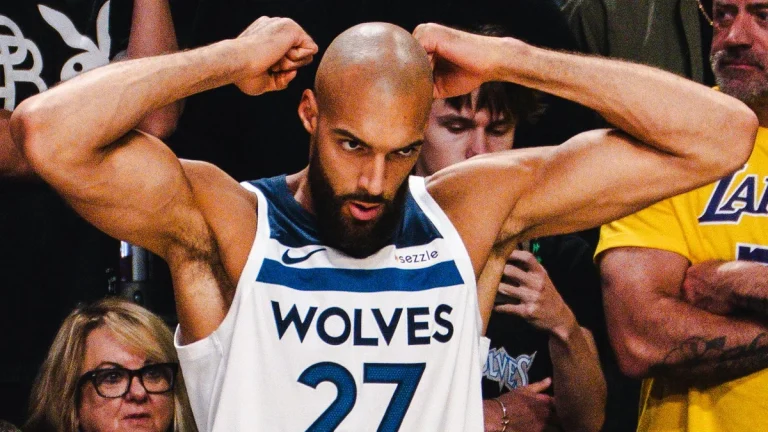 Rudy Gobert face à Victor Wembanyama : un écart qui soulève des questions en NBA