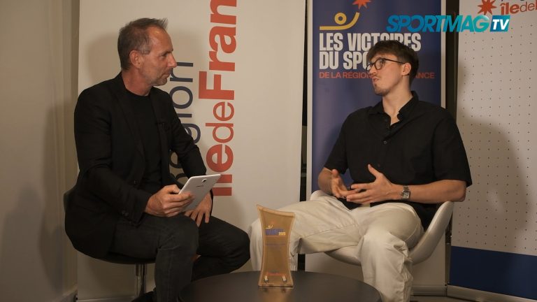 Alex Portal : le nageur qui fait des vagues… et des vagues de contradictions politiques