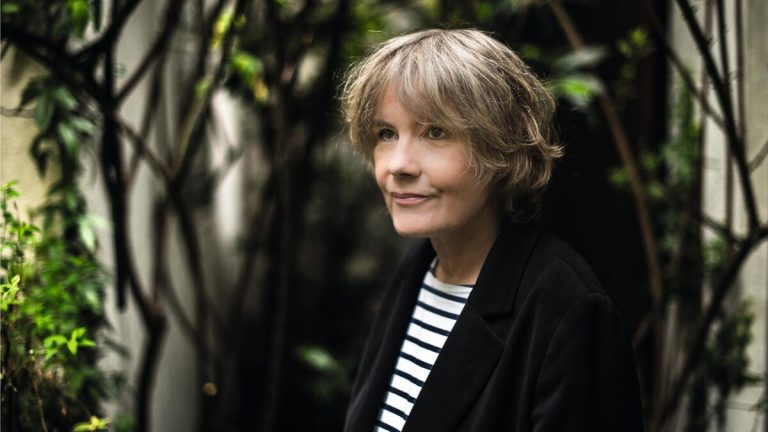 Quand les villes RN se perdent dans l'absurde : Fred Vargas dénonce les dérives des dirigeants conservateurs !