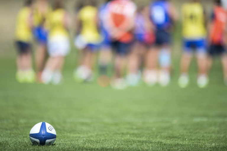 Comment le rugby féminin a quadruplé ses revenus de sponsoring : enjeux et perspectives