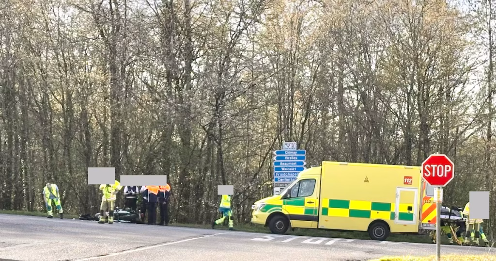 Accident à Cerfontaine : un motard blessé, mais les dirigeants préfèrent ignorer l'absurde des routes!