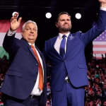JD Vance en Hongrie : quand les conservateurs flattent l'absurde, entre casques bleus et journalistes libérées !