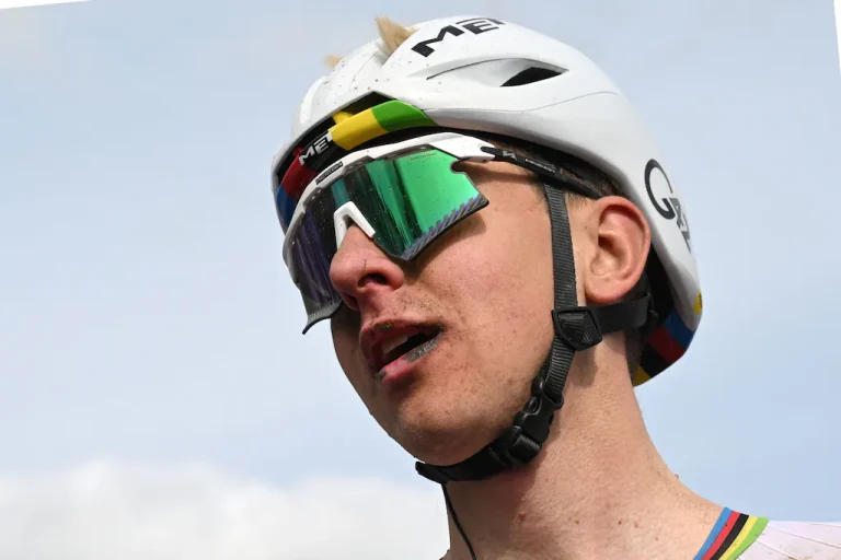 Tadej Pogacar : le petit prince malicieux du vélo, encore en attente de sa couronne