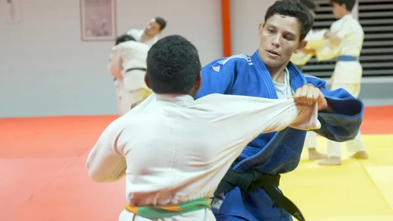 Judokas calédoniens en Australie : quand l'extrême droite préfère l'absurde à l'excellence sportive !