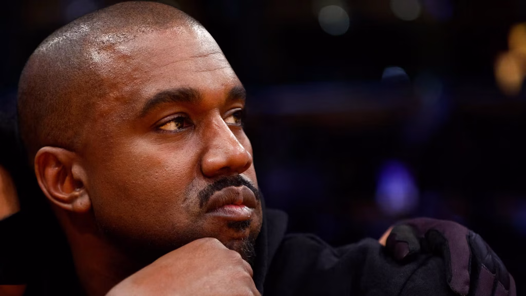 Kanye West banni du Royaume-Uni : un festival annulé, mais les dirigeants extrêmes restent en place !