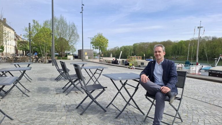 Conflans-Sainte-Honorine : quand le maire se découvre un goût prononcé pour les vacances