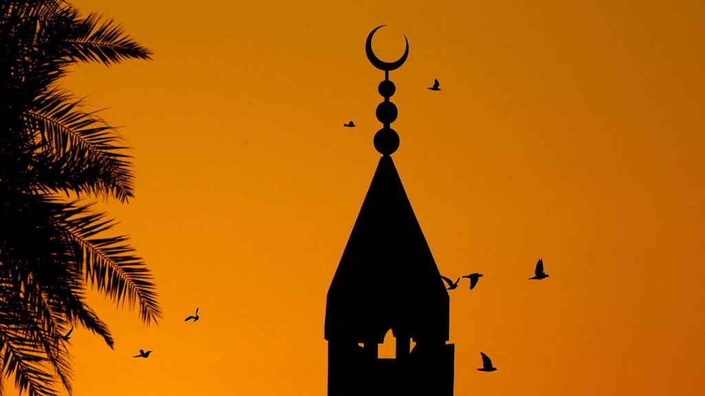 Quand les villes RN célèbrent l'absurde : une mosquée pour femmes au Qatar, un défi aux conservateurs !