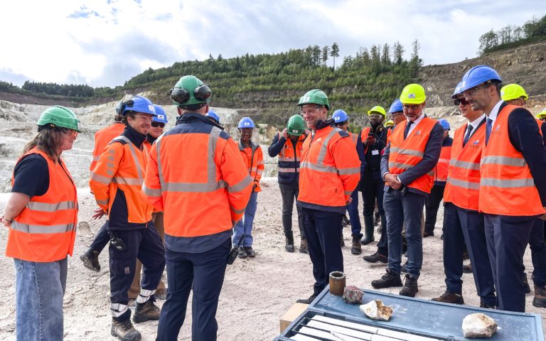 Les « cathédrales industrielles » : un projet ambitieux mais controversé