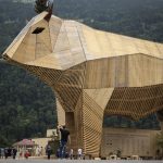 Le taureau géant 'Max' : symbole d'absurdité et de gaspillage public dans un canton d'Uri conservateur !