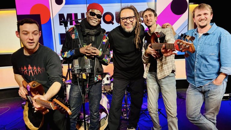 Quand la jeunesse africaine cherche l'apaisement, les dirigeants RN préfèrent le chaos musical !