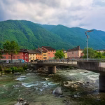 Les Grisons en folie : des mafieux présumés obtiennent des permis de séjour, où sont les dirigeants ?!