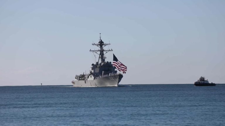 Blocus Naval au Détroit d&rsquo;Ormuz : Quand l&rsquo;Amérique Joue à la Guerre des Nerfs